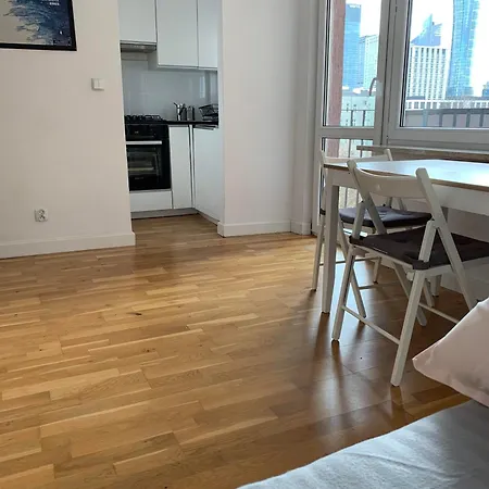 Nest Next To Spire Apartman Varsó